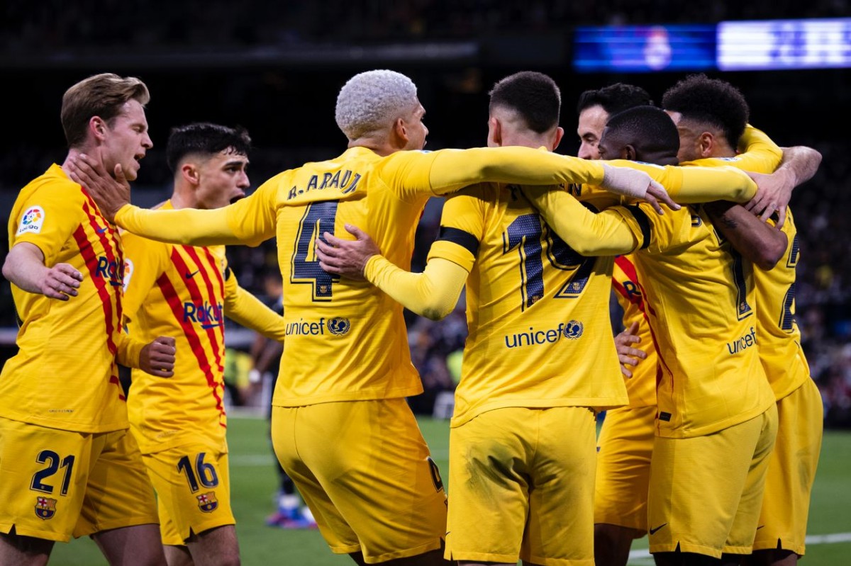 El Barça, celebrant un gol al Bernabéu