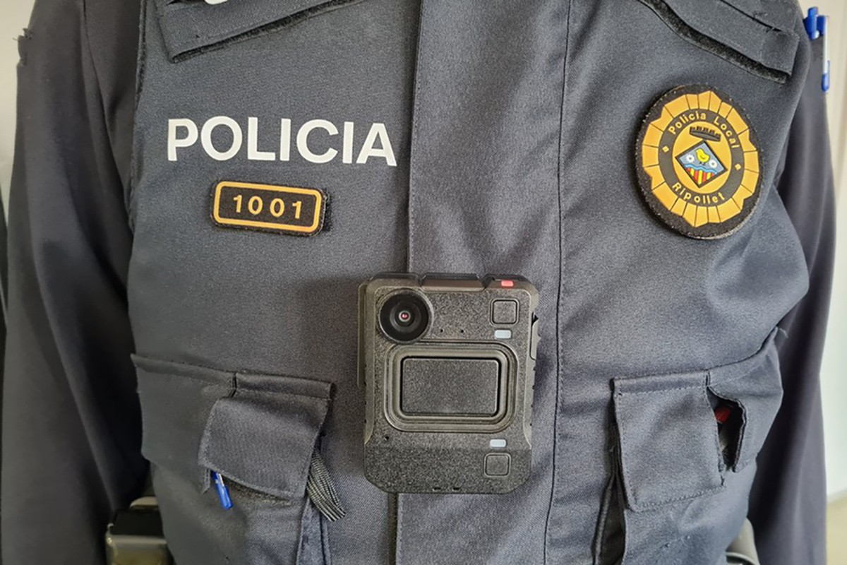 Les càmeres incorporades a l'uniforme 