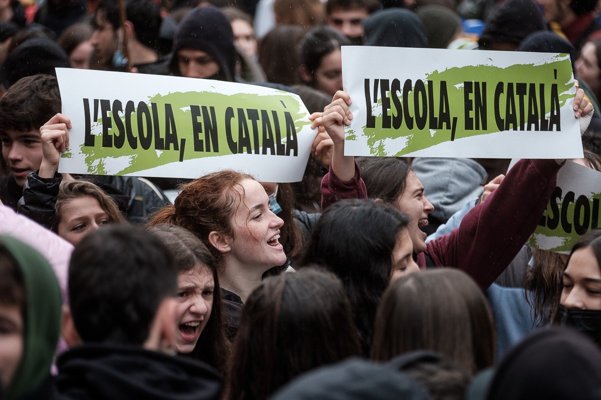 Manifestació al centre de Barcelona contra la sentència del 25% de castellà a les escoles
