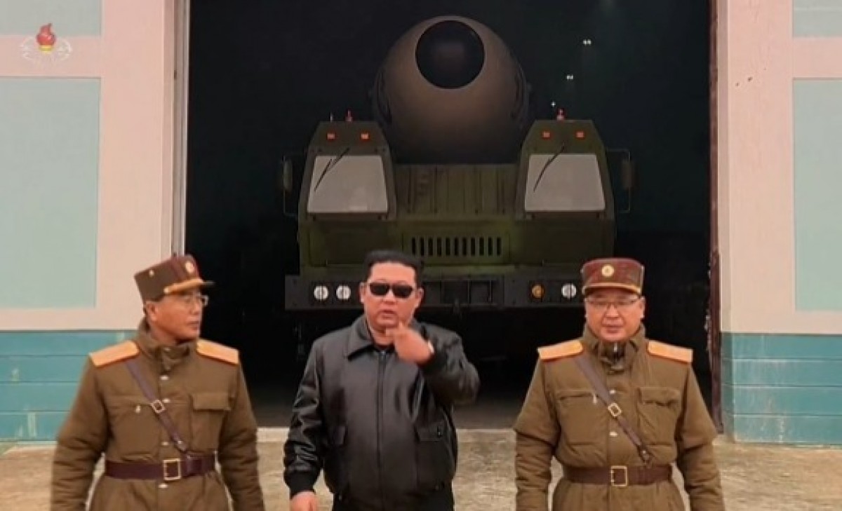 Kim Jong Un, davant del míssil Hwasong-17