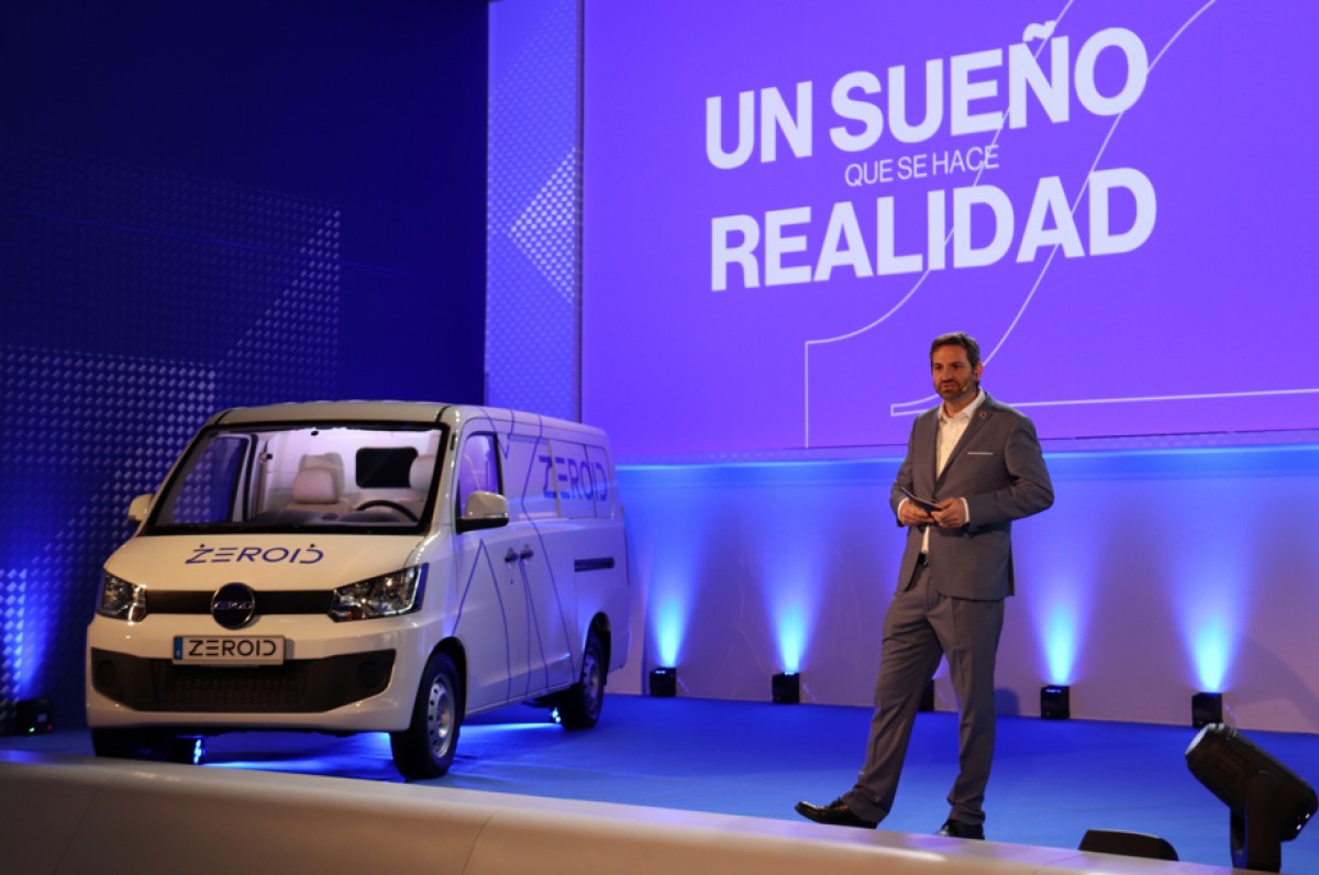 El CEO de QEV Technologies, Joan Orús, presenta la nova marca de vehicles elèctrics, Zeroid.
