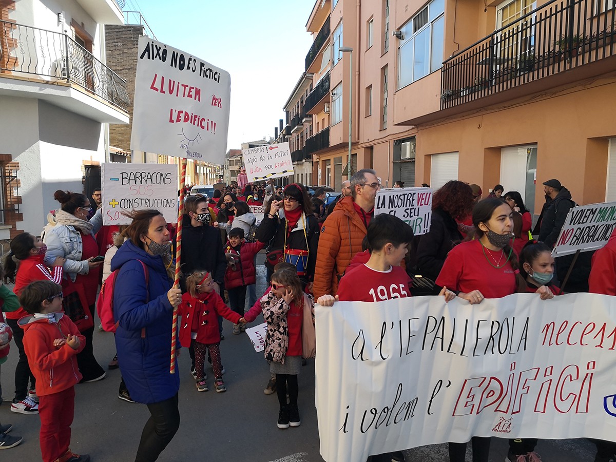 Manifestació de l'IE Pallerola de Sant Celoni aquest dissabte