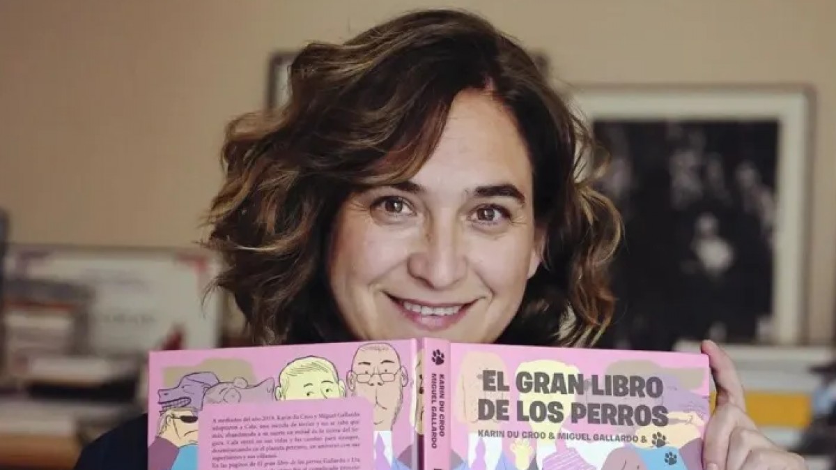 Ada Colau tria un llibre en castellà per recomanar per Sant Jordi