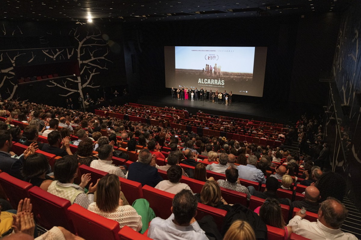 Espectadors mirant el film a Lleida