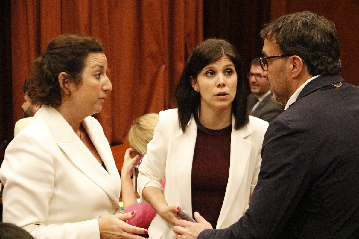 Alícia Romero (PSC), Marta Vilalta (ERC) i Josep Rius (Junts), al Parlament