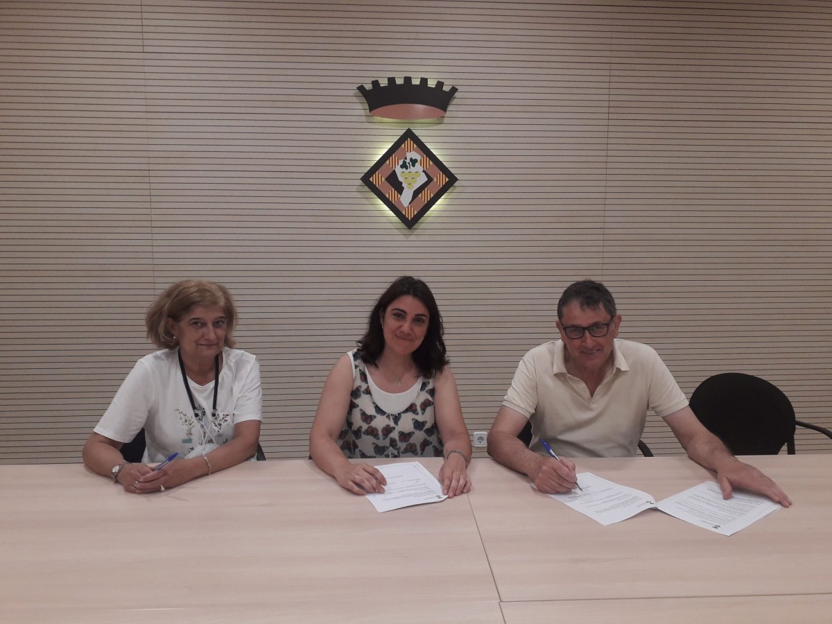 Signatura del conveni entre el Consell Comarcal de la Terra Alta i l'Ajuntament de Batea en suport a la pagesia