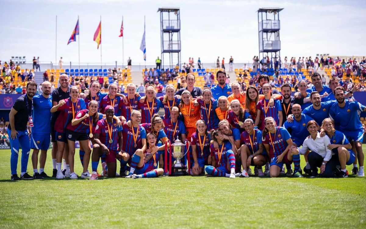 El Barça celebrant la novena Copa de la Reina de la seva història 