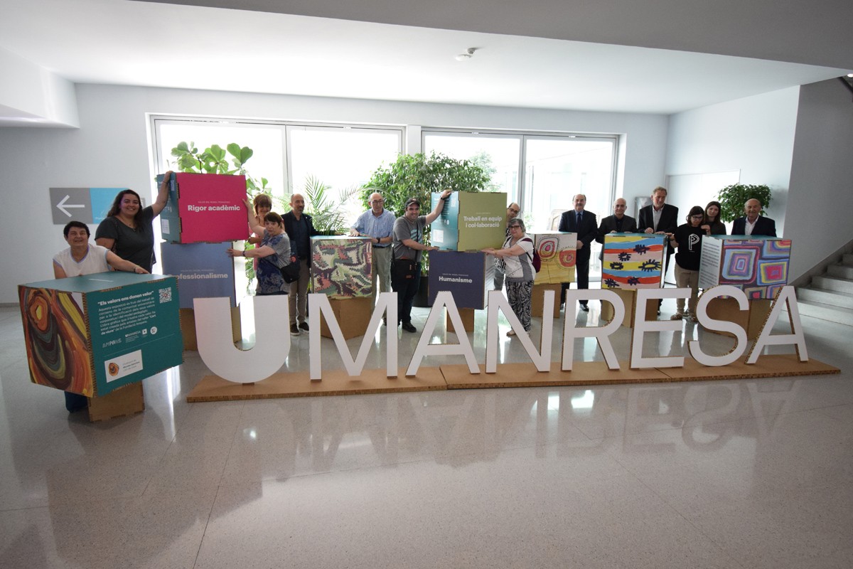 Presentació de l'exposició de cubs de l'Art de Viure d'Ampans a UManresa