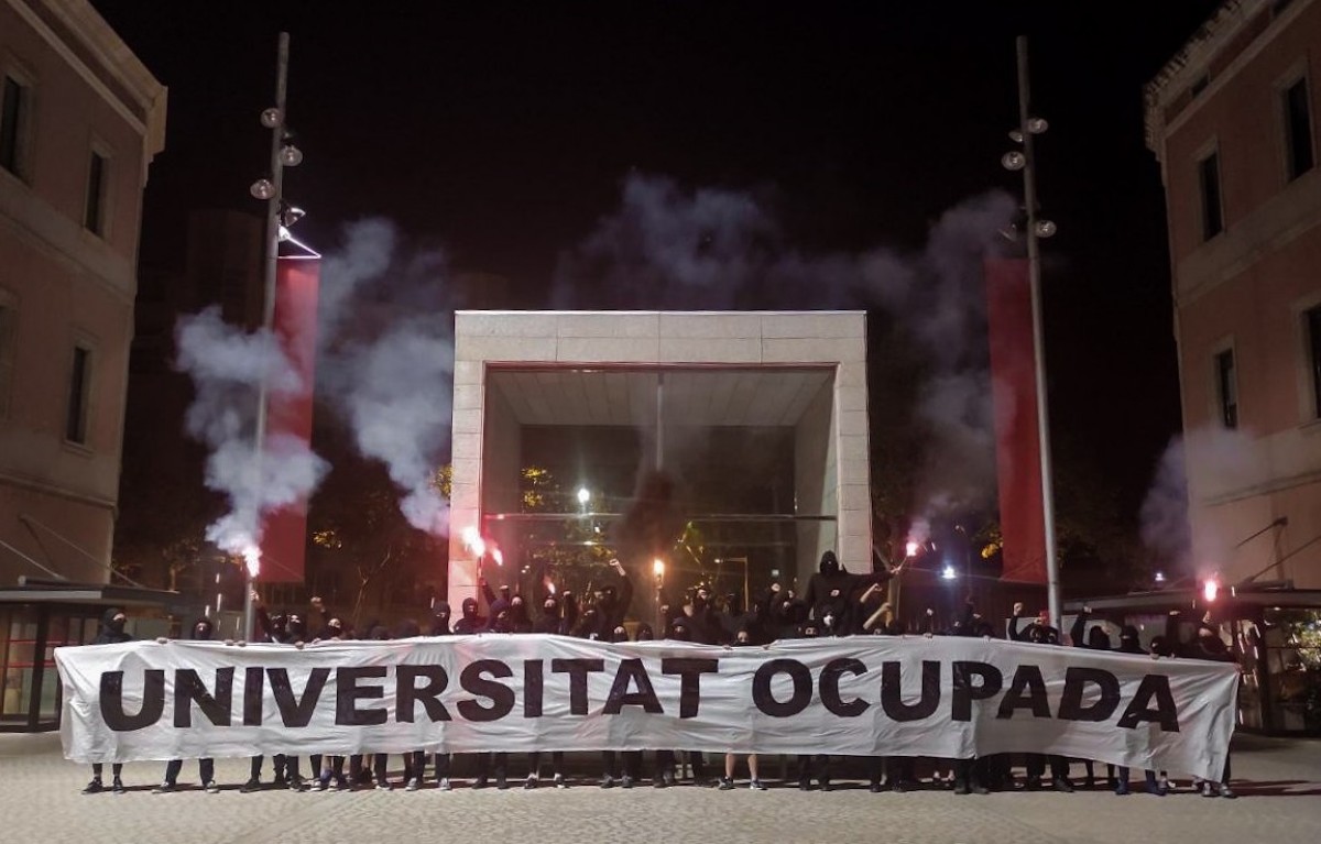 Els estudiants de la UPF ocupen el campus de la Ciutadella