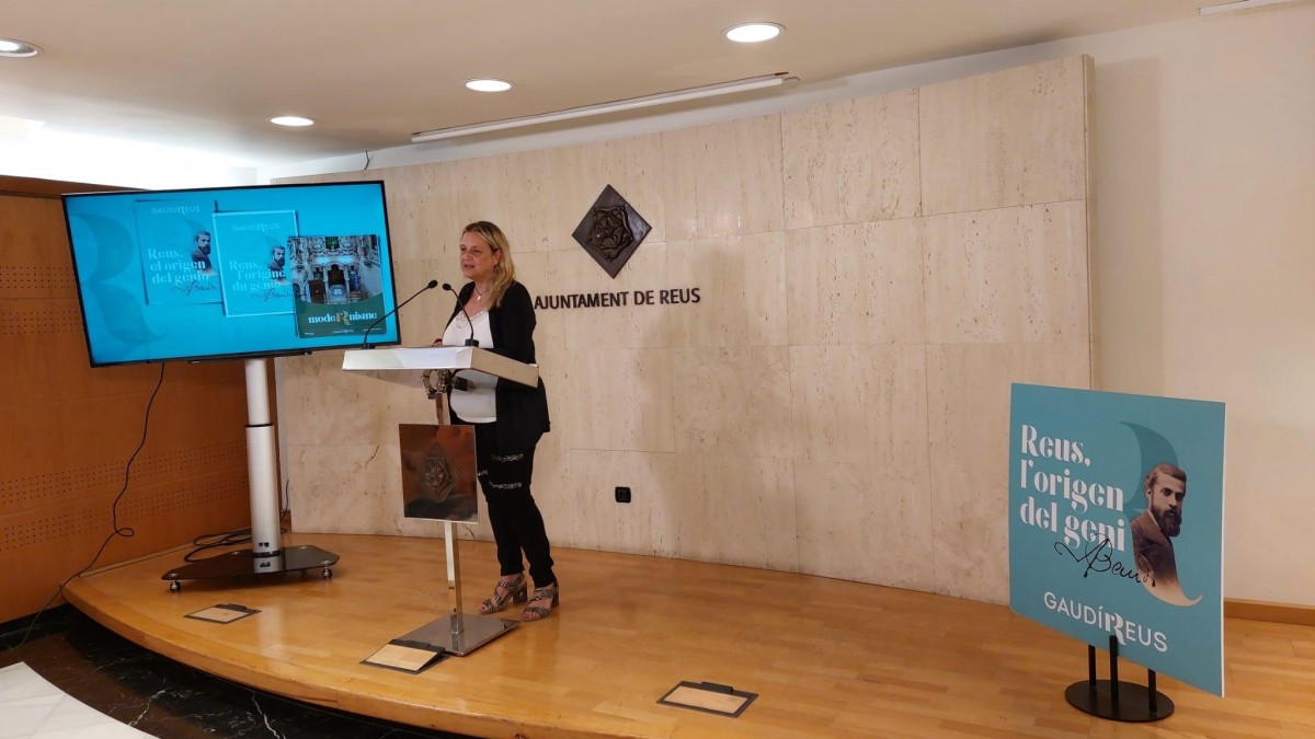 La regidora de Promoció Econòmica, Montserrat Caelles, en la presentació de la campanya