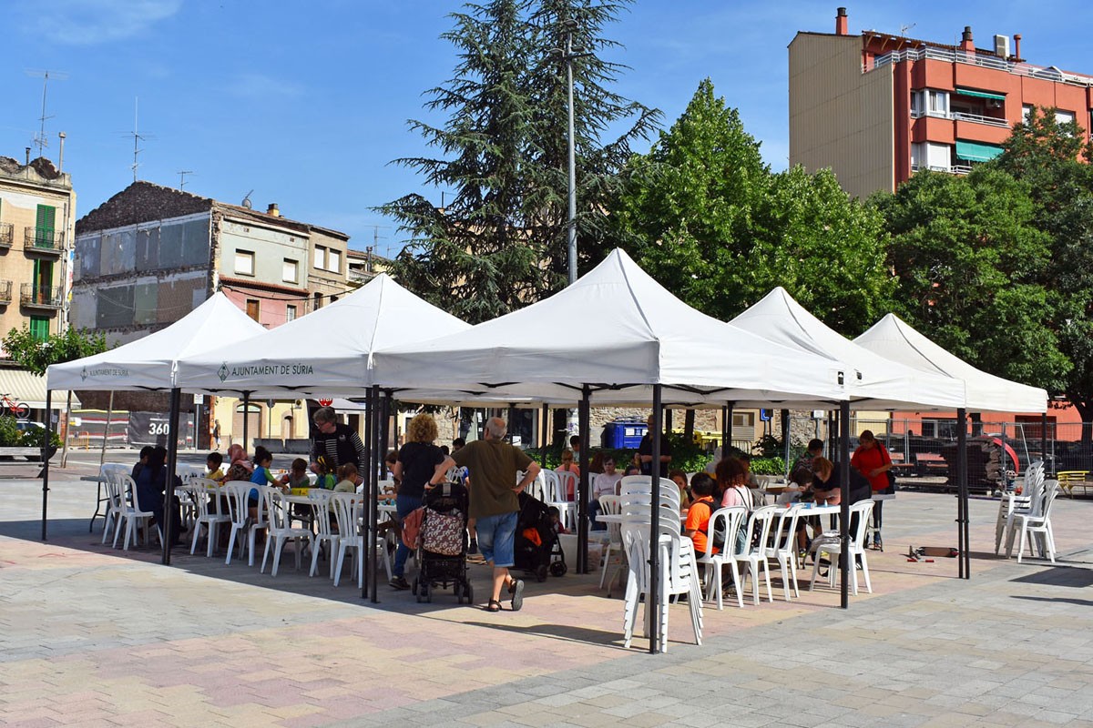 Activitats del Dia Internacional del Joc a la plaça de Sant Joan de Súria