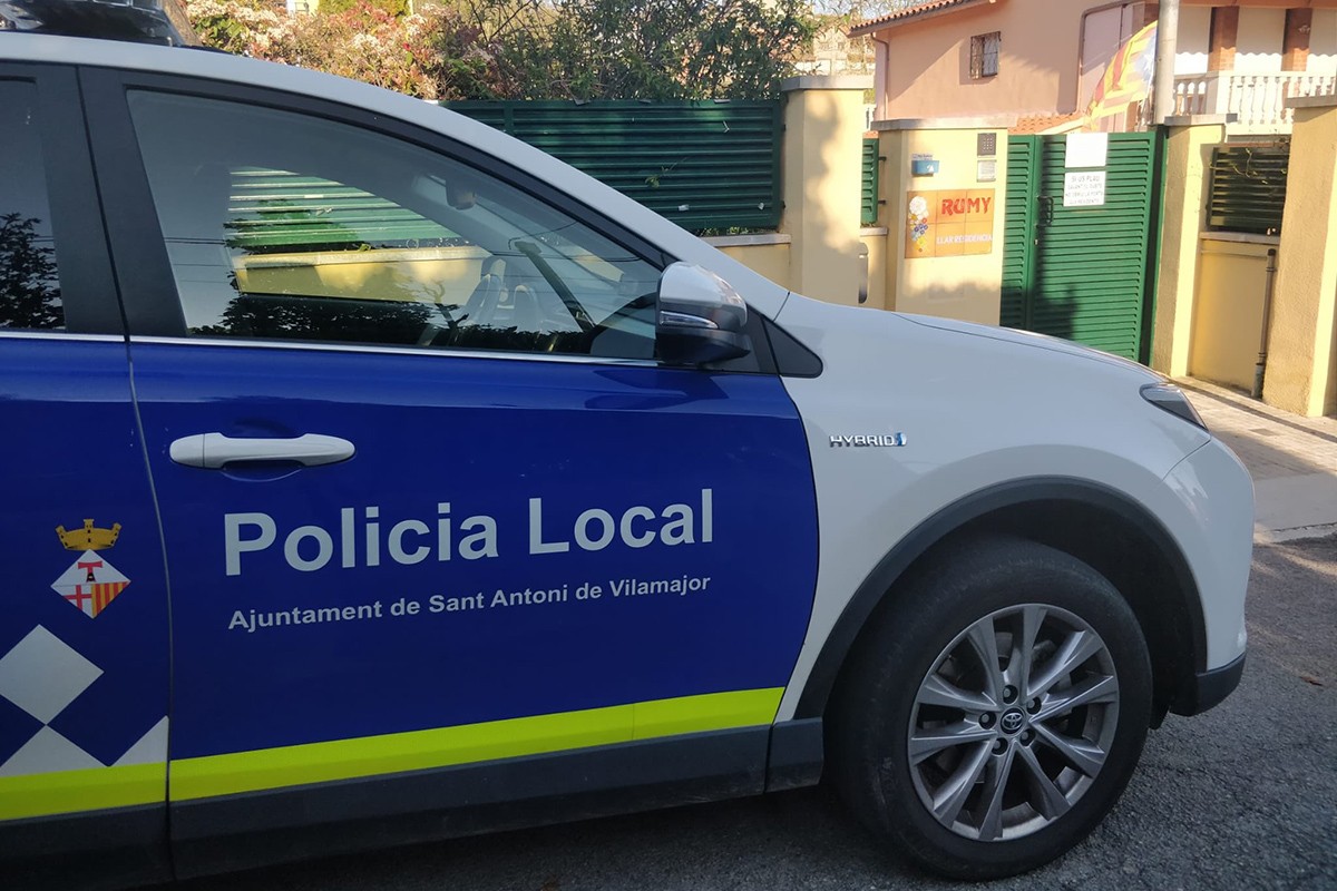 Cotxe de la Policia Local de Sant Antoni de Vilamajor