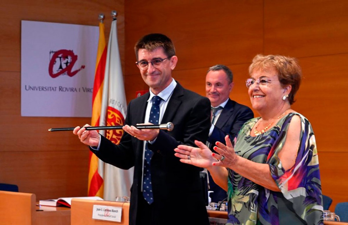 Josep Pallarès, en la presa de possessió del nou càrrec de rector, este divendres.