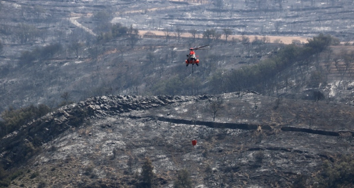 Imatge d’un helicòpter a l’incendi de Baldomar 