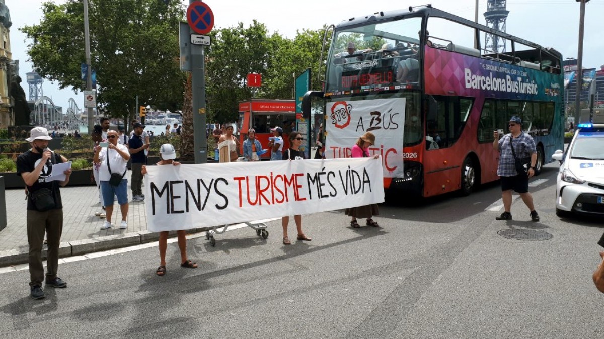 Una acció contra el turisme massiu a Barcelona
