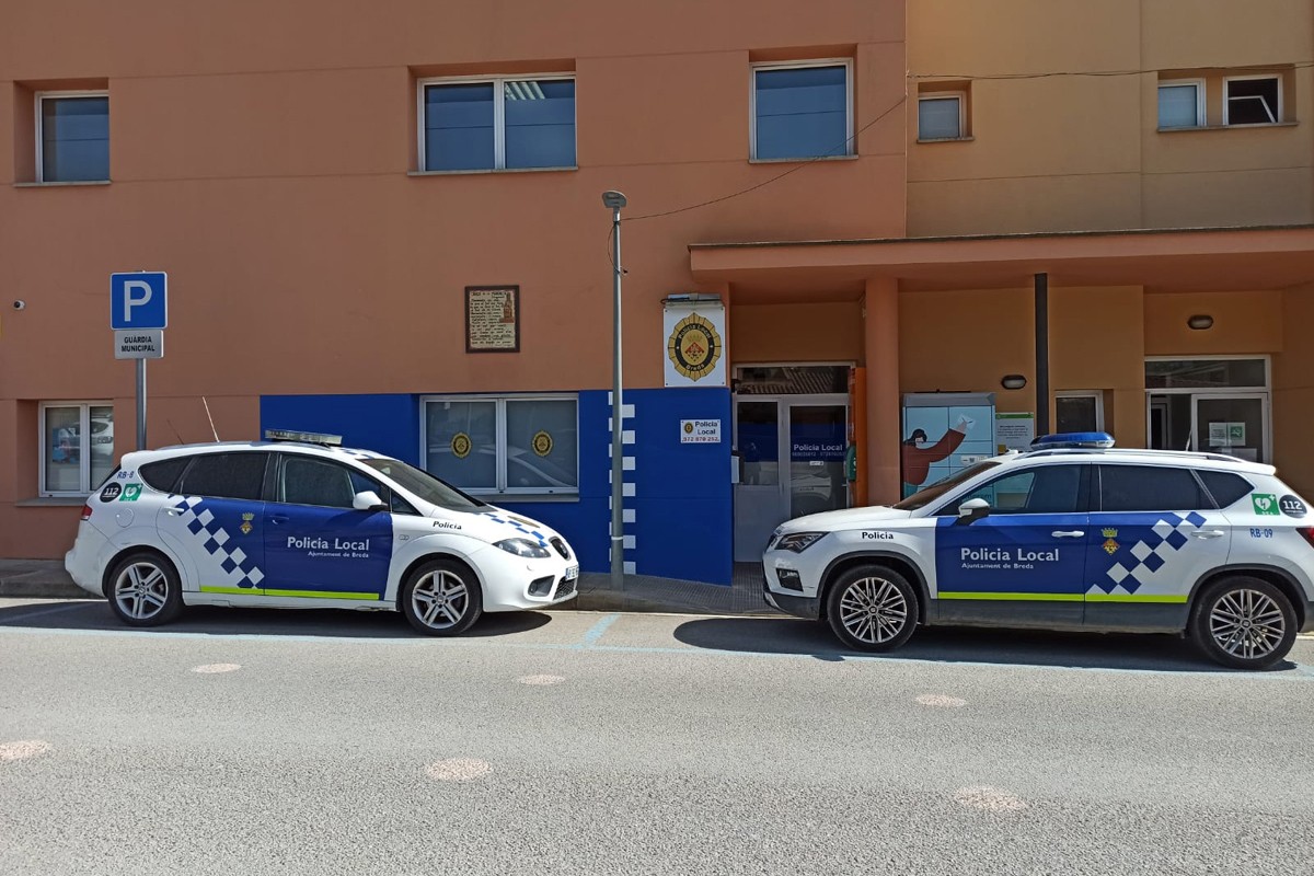La Policia Local de Breda va detectar al municipi el vehicle robat a Blanes