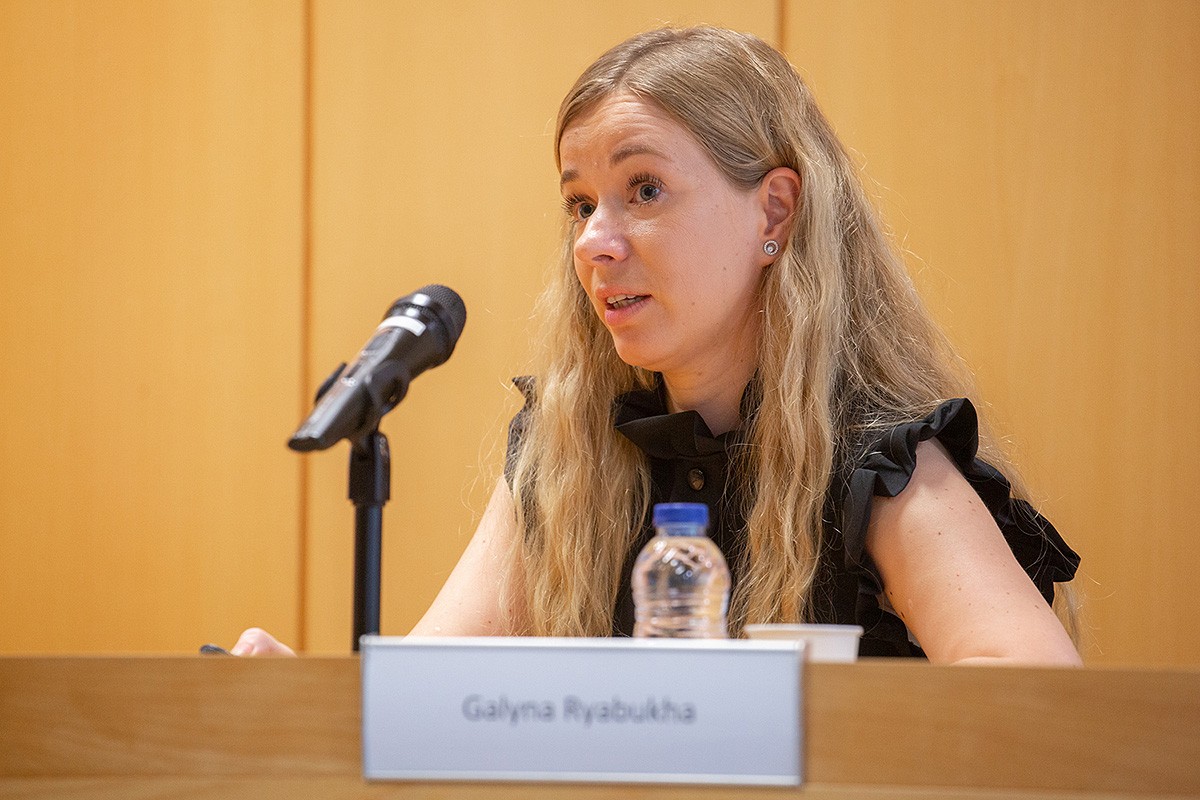 Galyna Ryabukha, investigadora ucraïnesa del CT BETA, participant en una taula rodona sobre la campanya aquesta setmana.