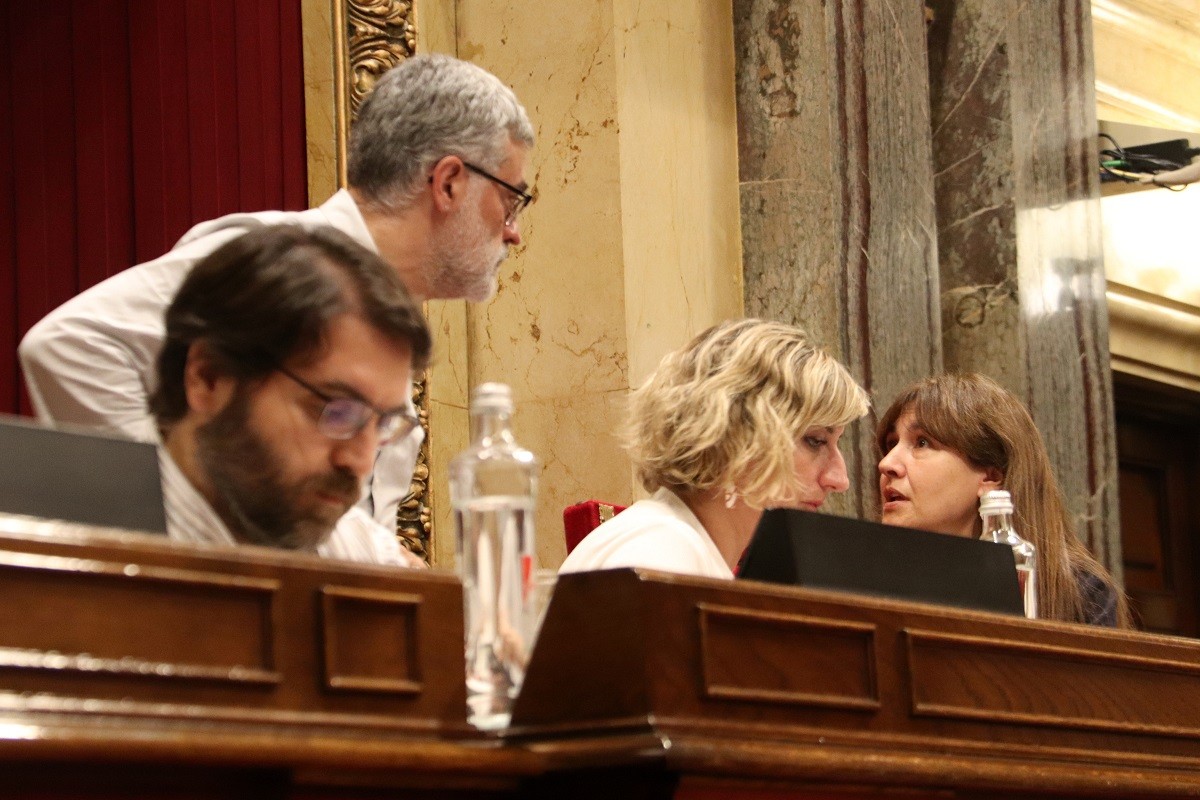 Laura Borràs, amb els membres de la mesa del Parlament Alba Vergés, Carles Riera i Ferran Pedret