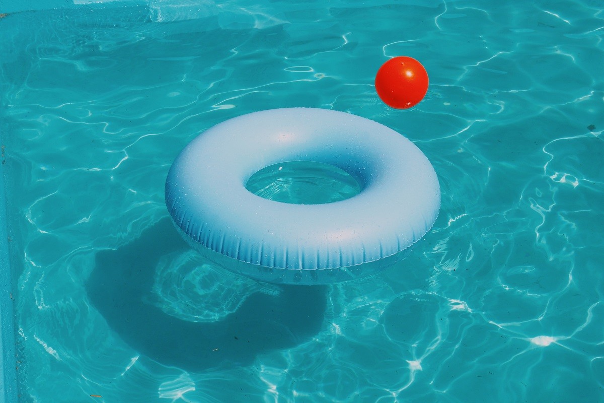 Imatge d'arxiu d'una piscina
