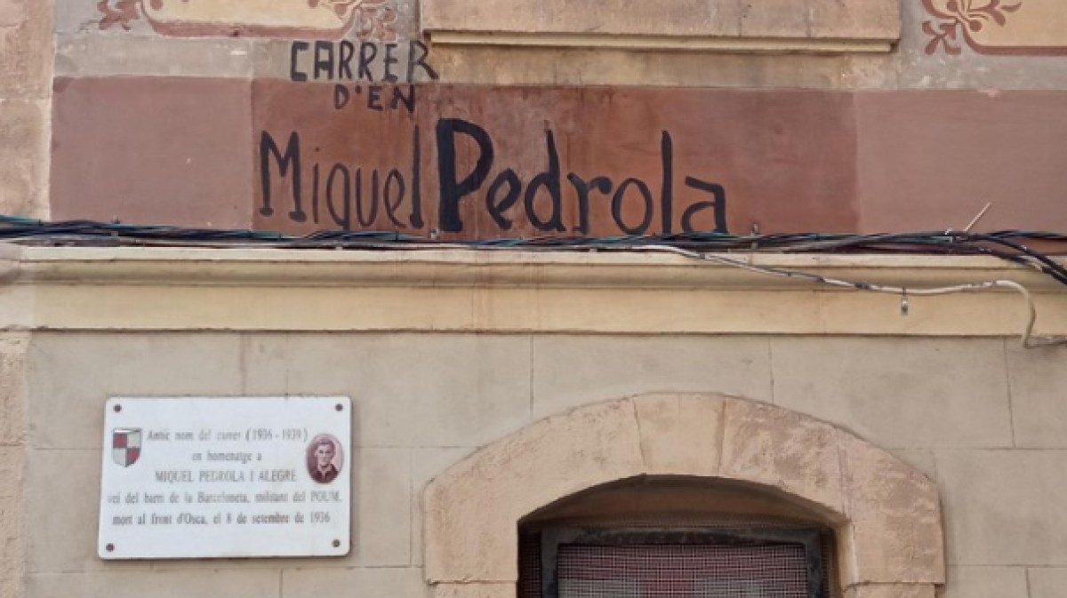 Placa republicana del carrer de Miquel Pedrola a la Barceloneta