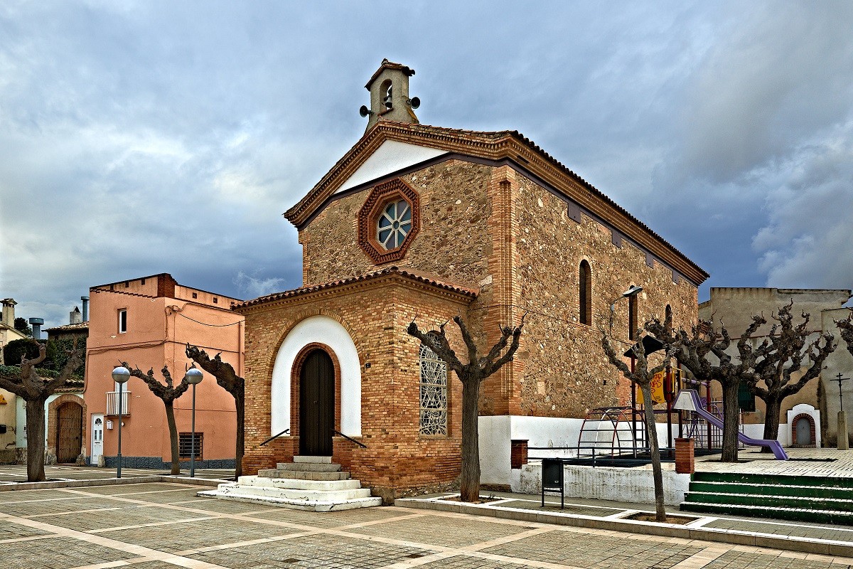 La plaça de l'església de Puigdàlber, en una imatge d'arxiu