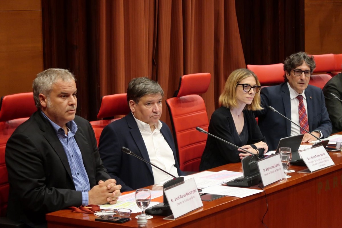 Jordi Borda, Sigfrid Gras i Rosa Romà al Parlament, en imatge d'arxiu