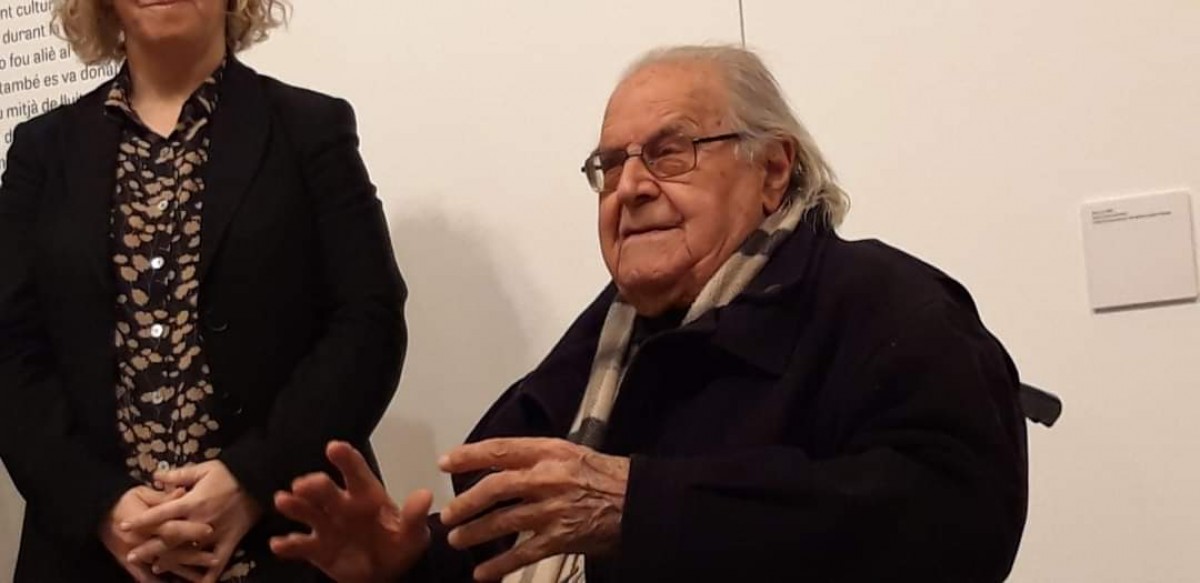 Albert Fabà en una exposició on es repassava la seua trajectòria vital i artística al Museu de Tortosa 