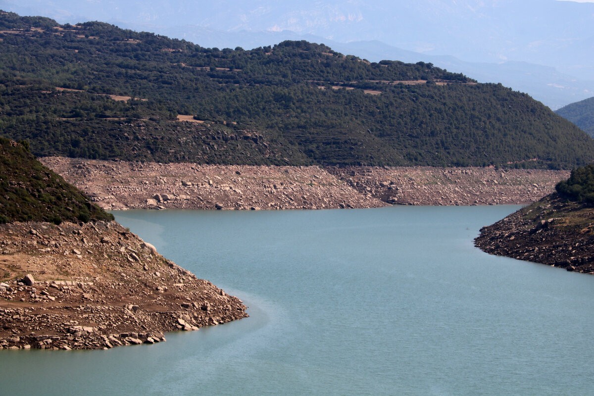 L'embassament de Rialb presenta un baix nivell de reserva d'aigua per la sequera