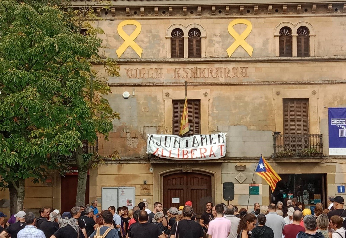 L'Ajuntament de Folgueroles, «territori alliberat» de la República Catalana