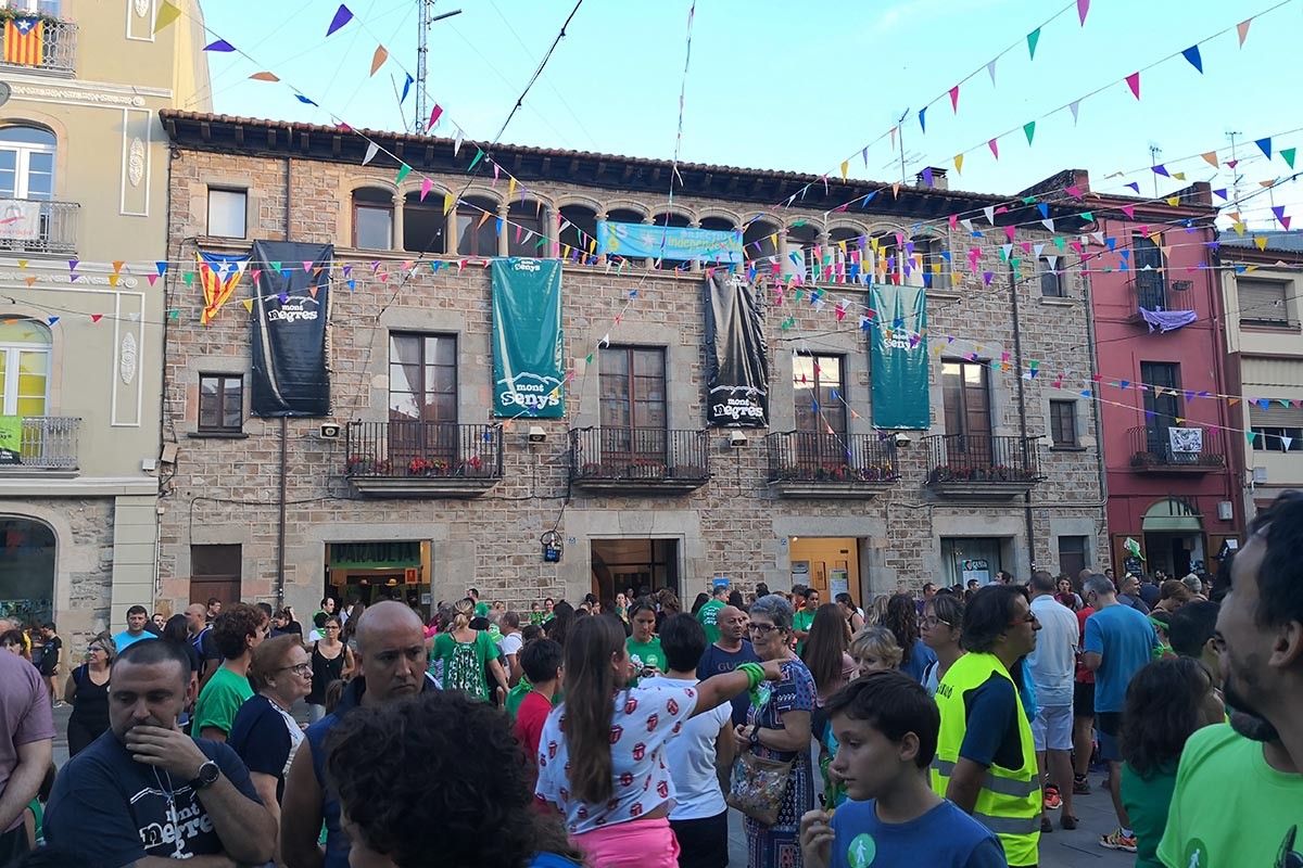 Ambient de Festa Major a la plaça de la Vila de Sant Celoni