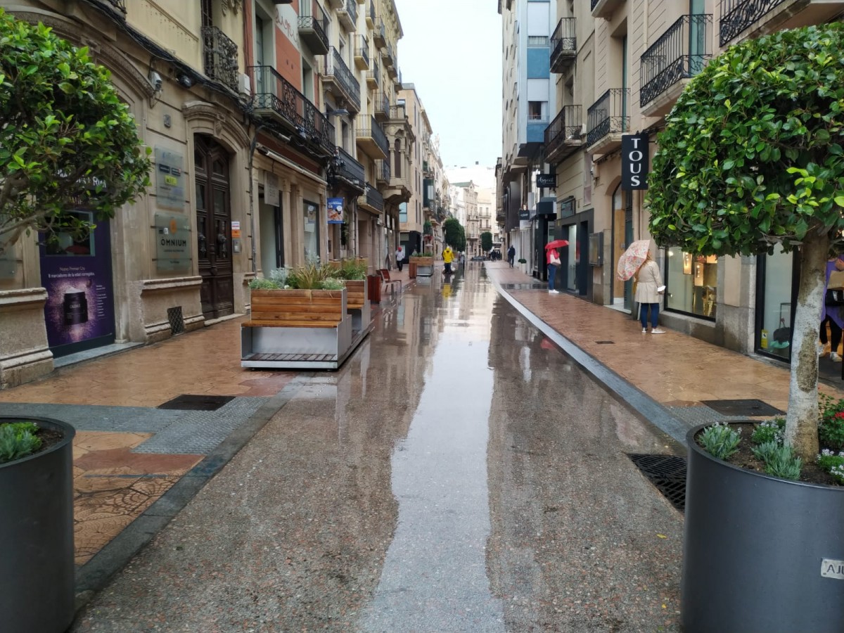 Imatge d'arxiu d'un dia de pluja a Reus
