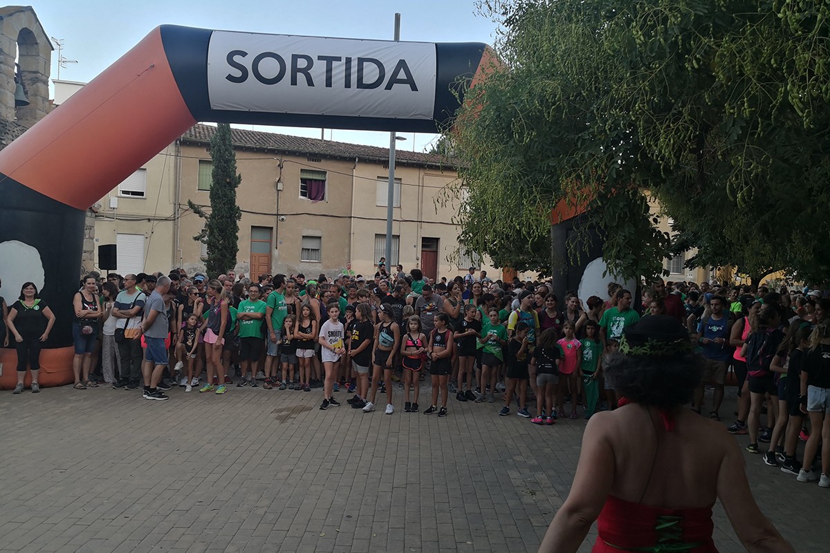 Participants a la passejada i marxa de les ermites de la Festa Major de Sant Celoni 2022