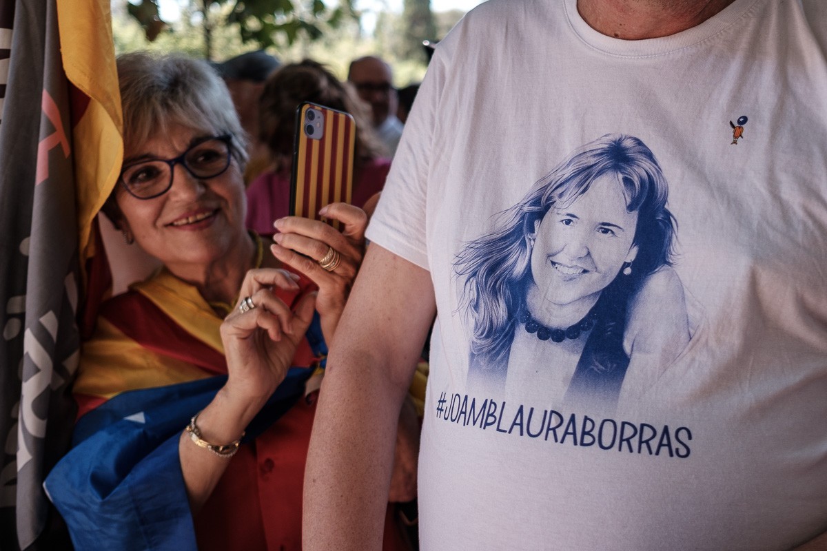 Samarreta de suport a Borràs el dia que la van suspendre com a presidenta