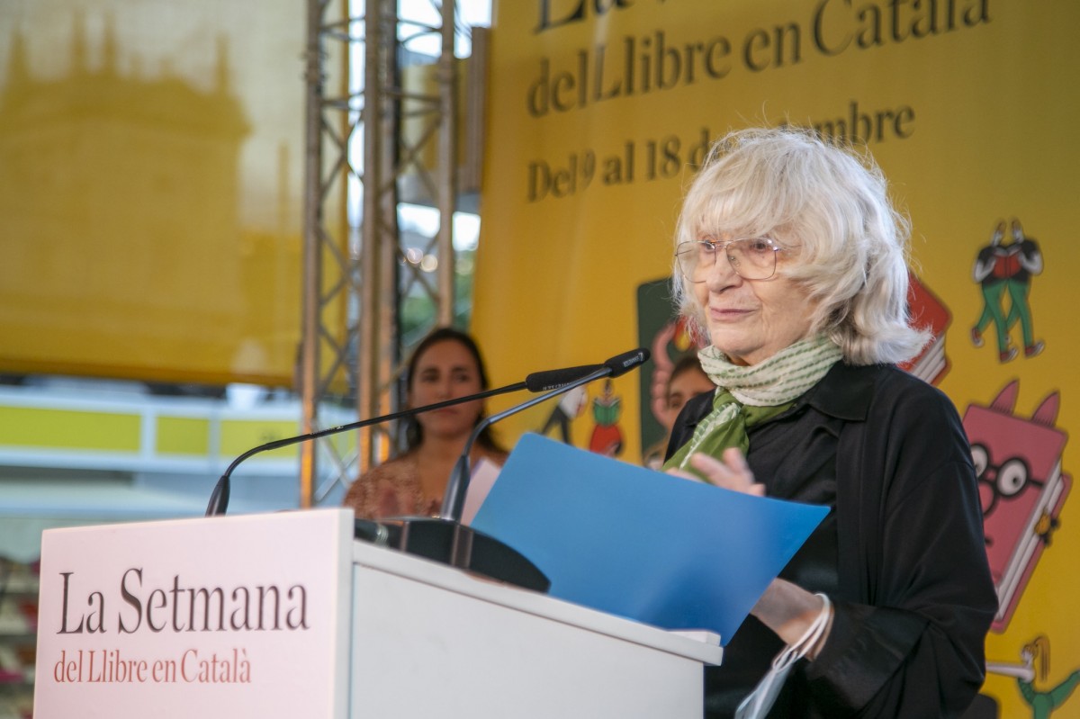 La Premi d'Honor de les Lletres catalanes, Antònia Vives, en l'acte d'obertura