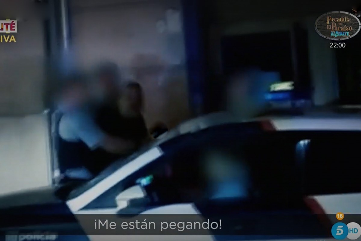 Imatges de Telecinco durant la detenció de l'individu