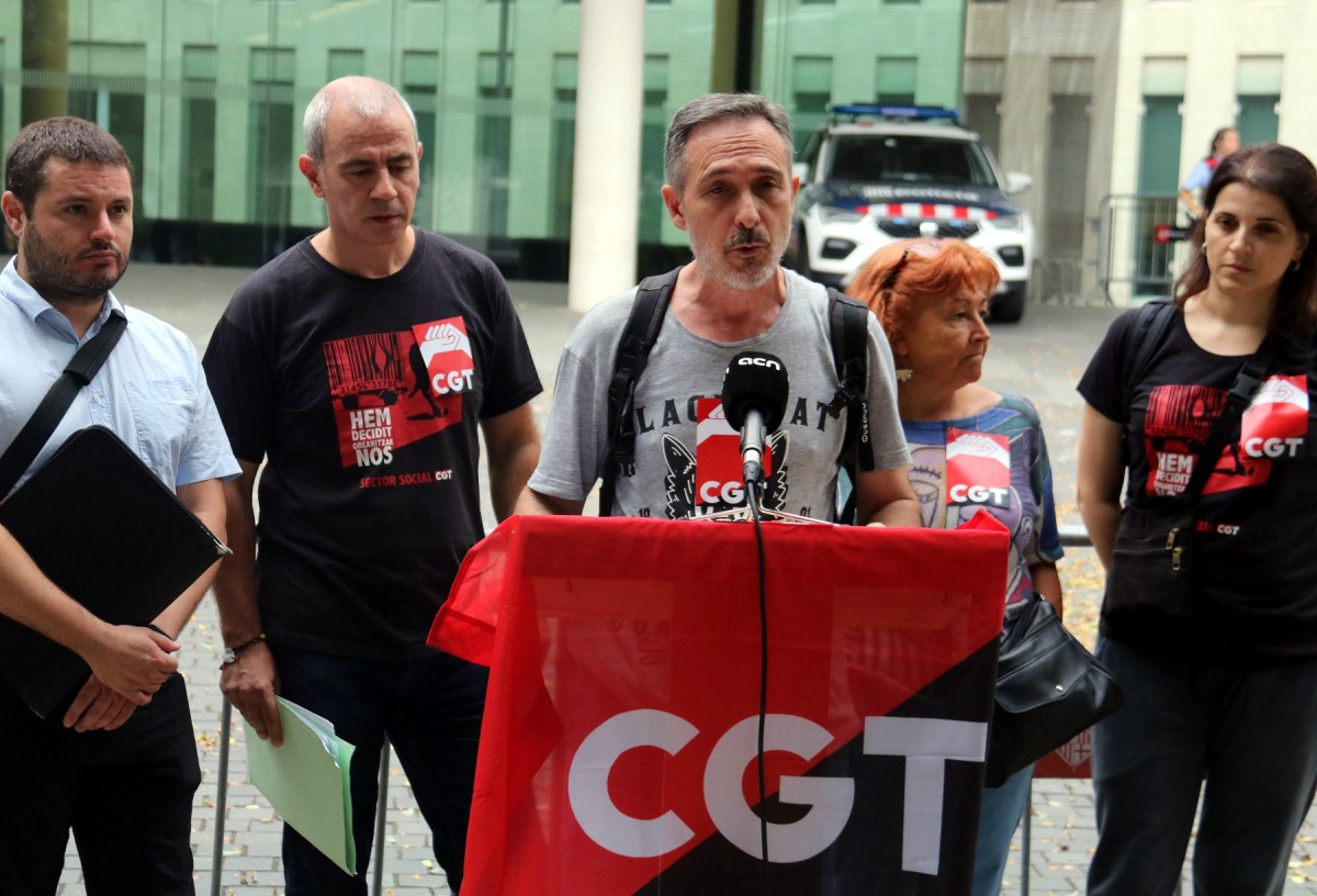 Roda de premsa de la CGT explicant la denúncia a Fiscalia sobre el cas del Consorci de Serveis Socials de Barcelona