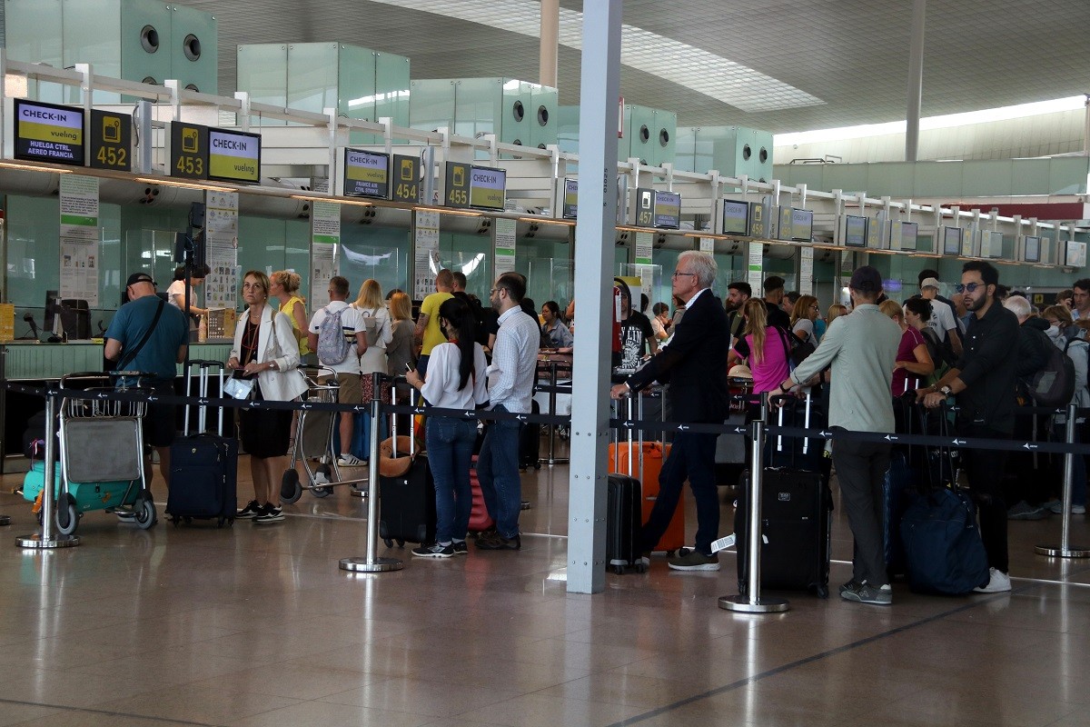 Passatgers a l'aeroport del Prat, en una imatge d'arxiu