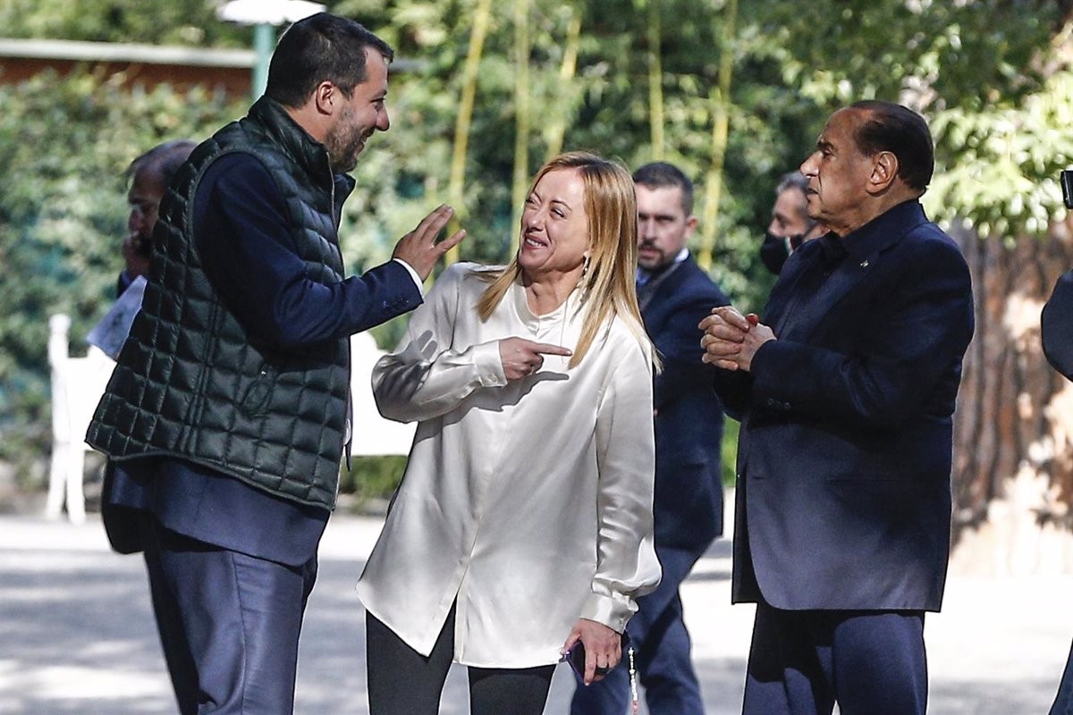 Salvini, Meloni i Berlusconi poden sumar una majoria a Itàlia.