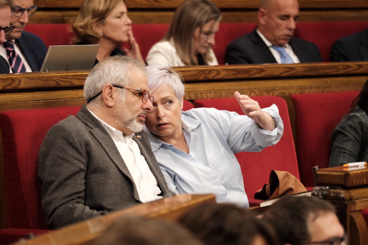 Anna Grau i Carlos Carrizosa, al Parlament.