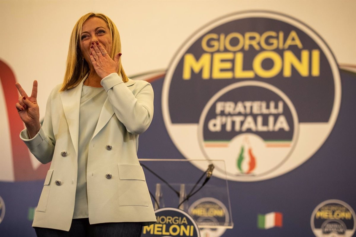 Meloni celebrant la victòria a les eleccions italianes