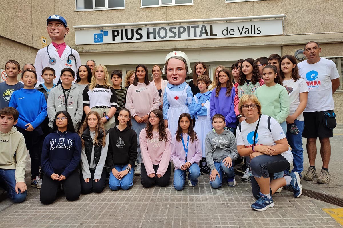 El gegantó Mau al Pius Hospital de Valls