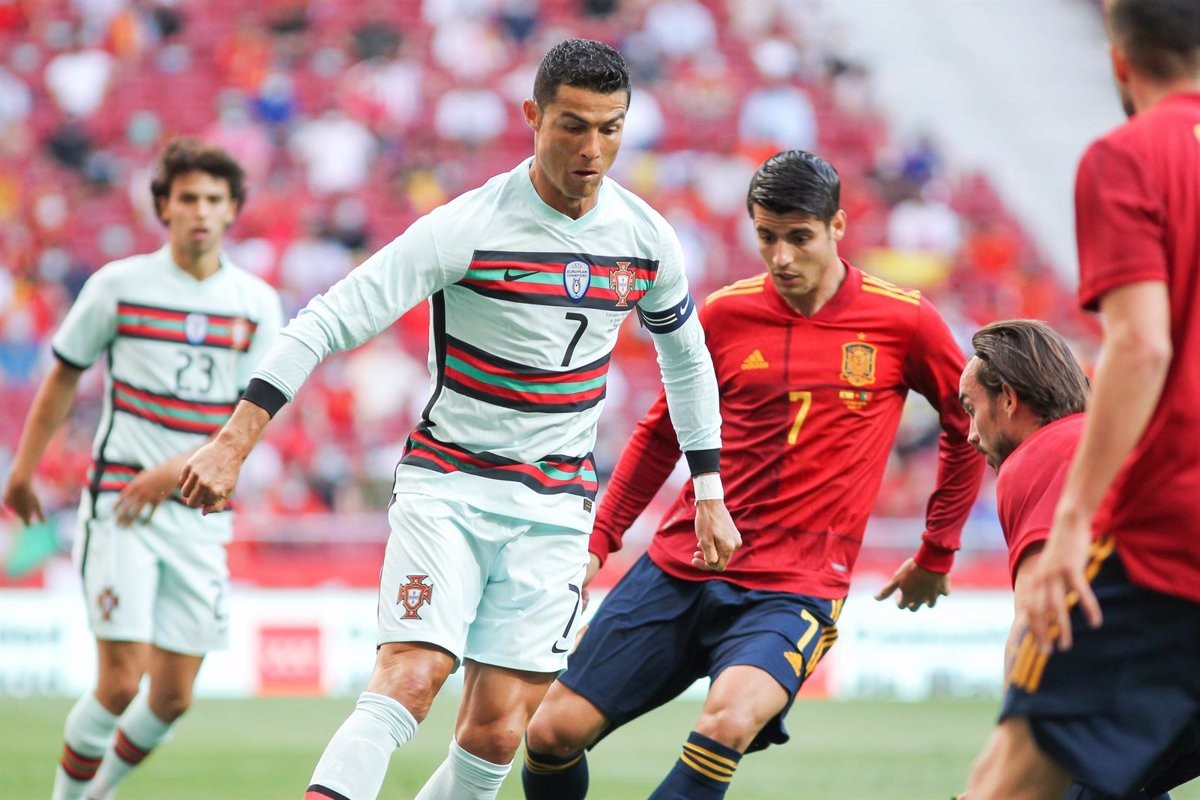 Cristiano Ronaldo i Álvaro Morata, durant un enfrontament