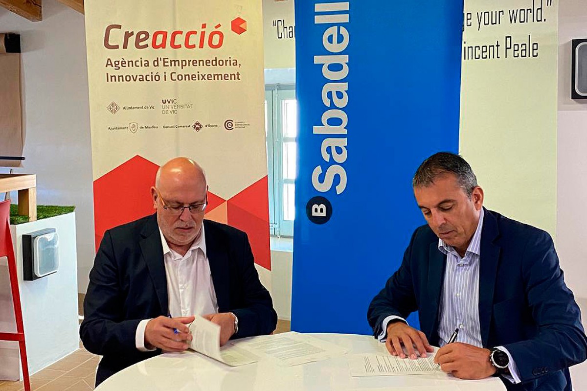 Signatura de l'acord entre Creacció i Banc Sabadell