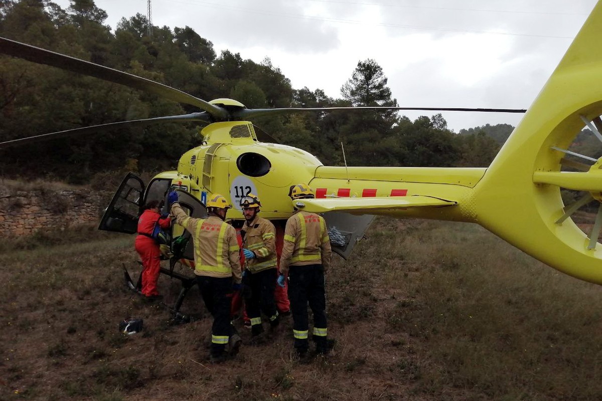L'helicòpter que ha efectuat el trasllat a l'Hospital Arnau de Vilanova de Lleida