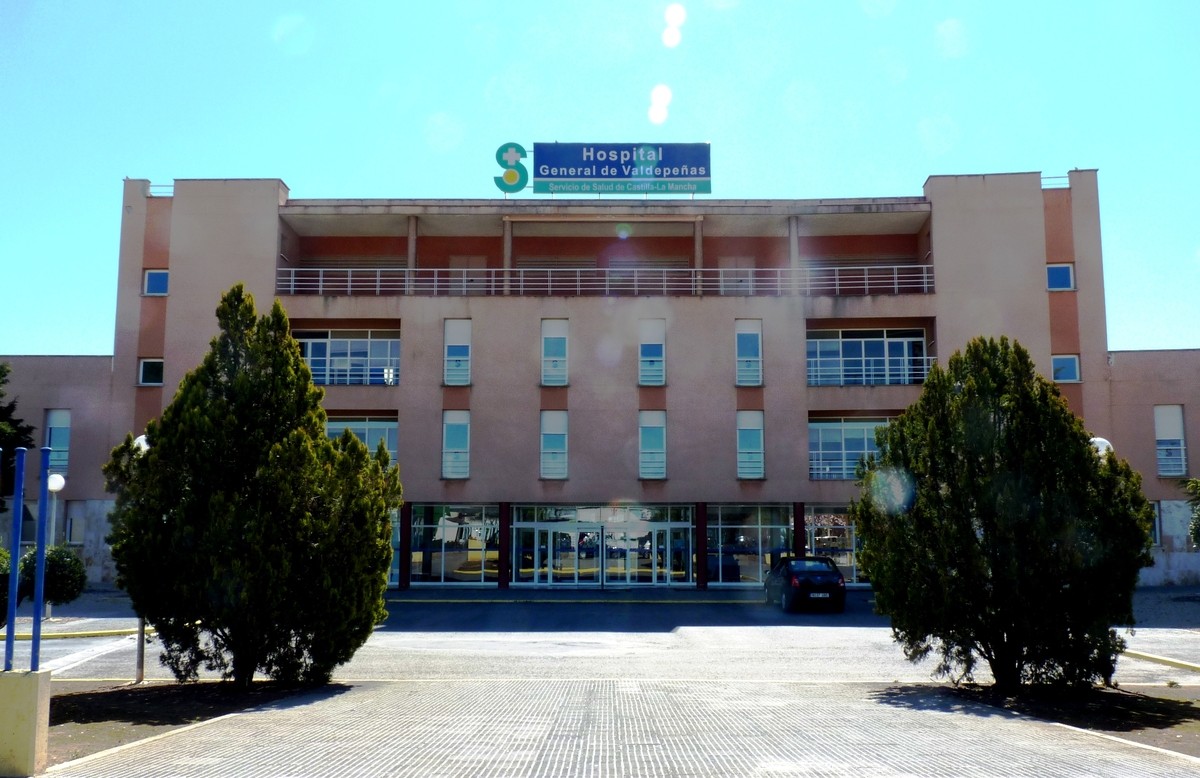 La façana de l'Hospital Gutiérrez-Ortega de Valdepeñas