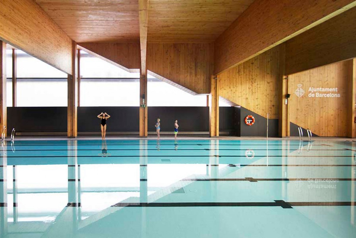 Imatge d'arxiu d'una piscina d'un centre municipal esportiu