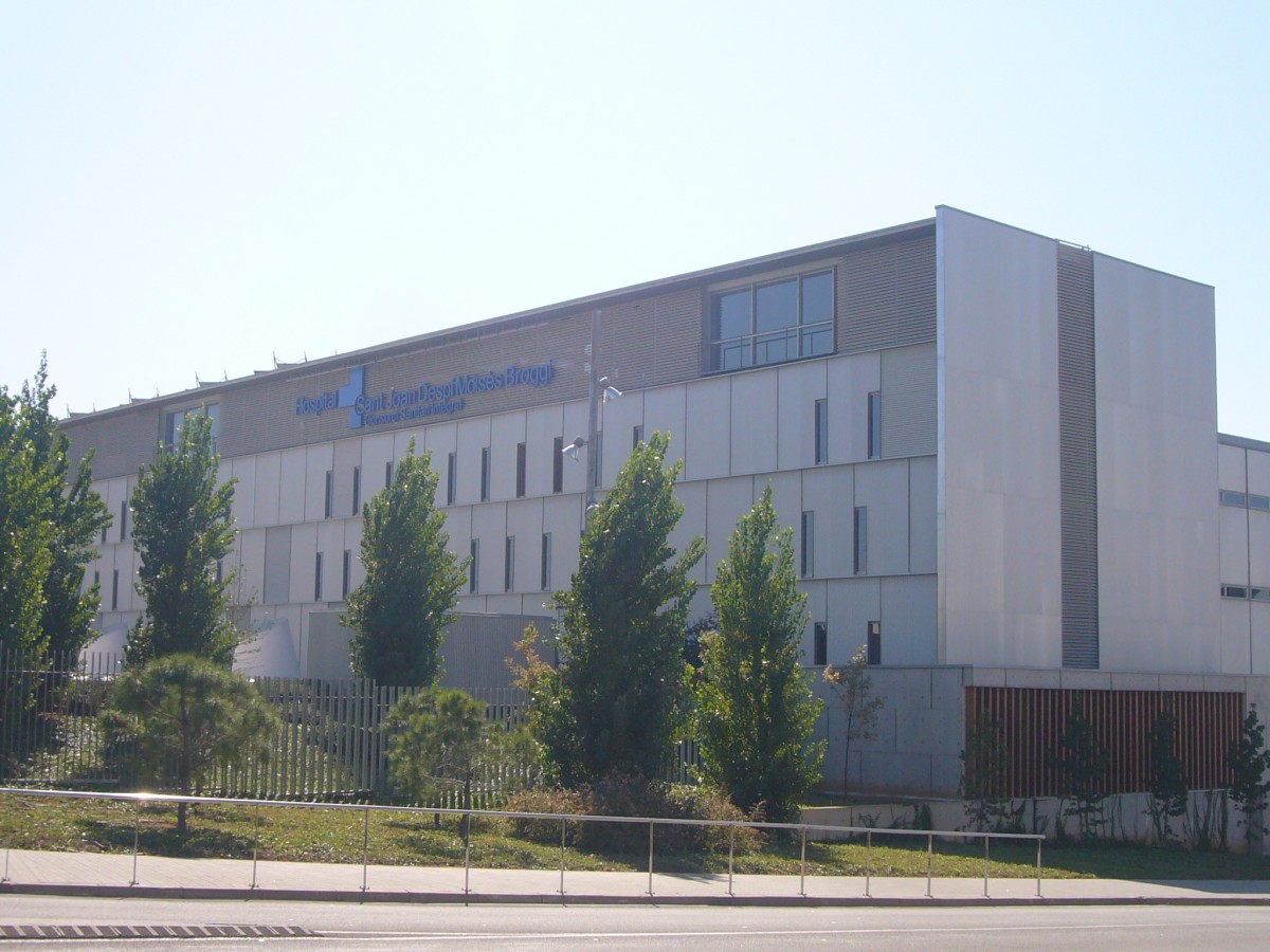 La façana de l'Hospital Moisès Broggi