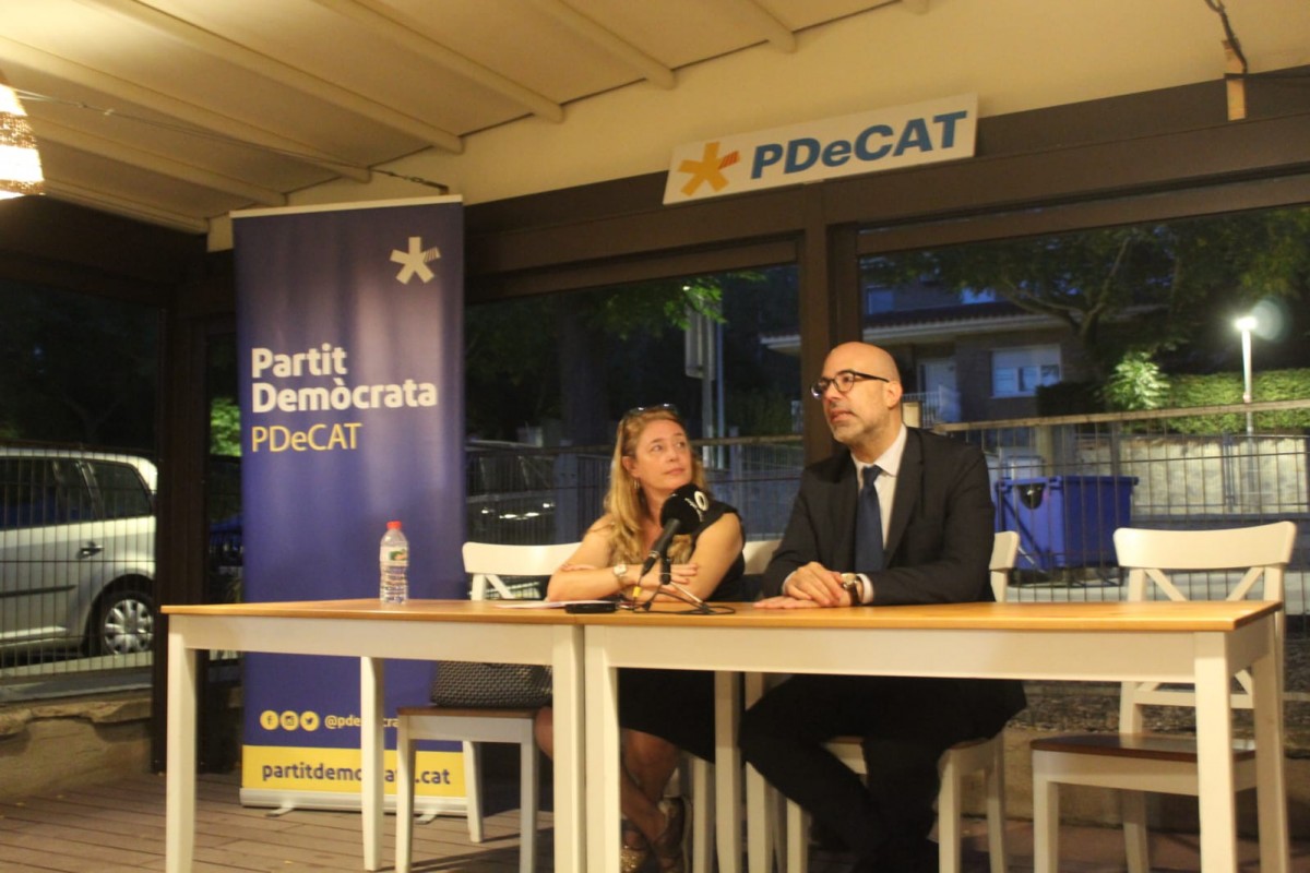 Els representants del PDECat, Maria Lluïsa Muñoz i Genís Boadella