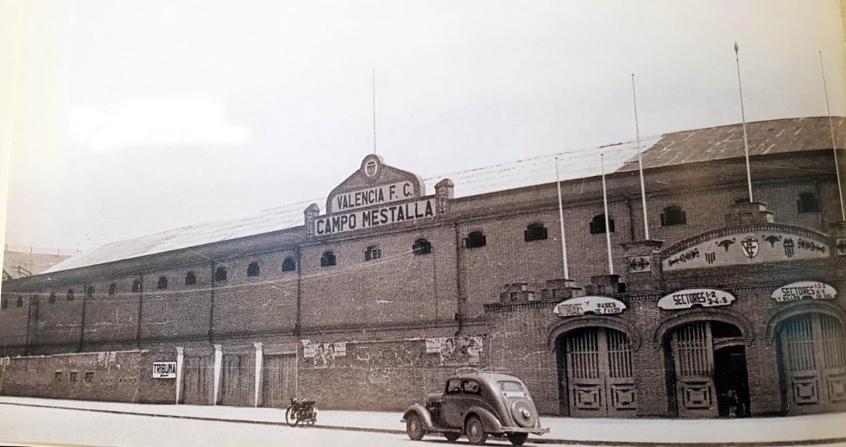 L’estadi valencianista de Mestalla en una imatge de la dècada dels 30 del segle XX.