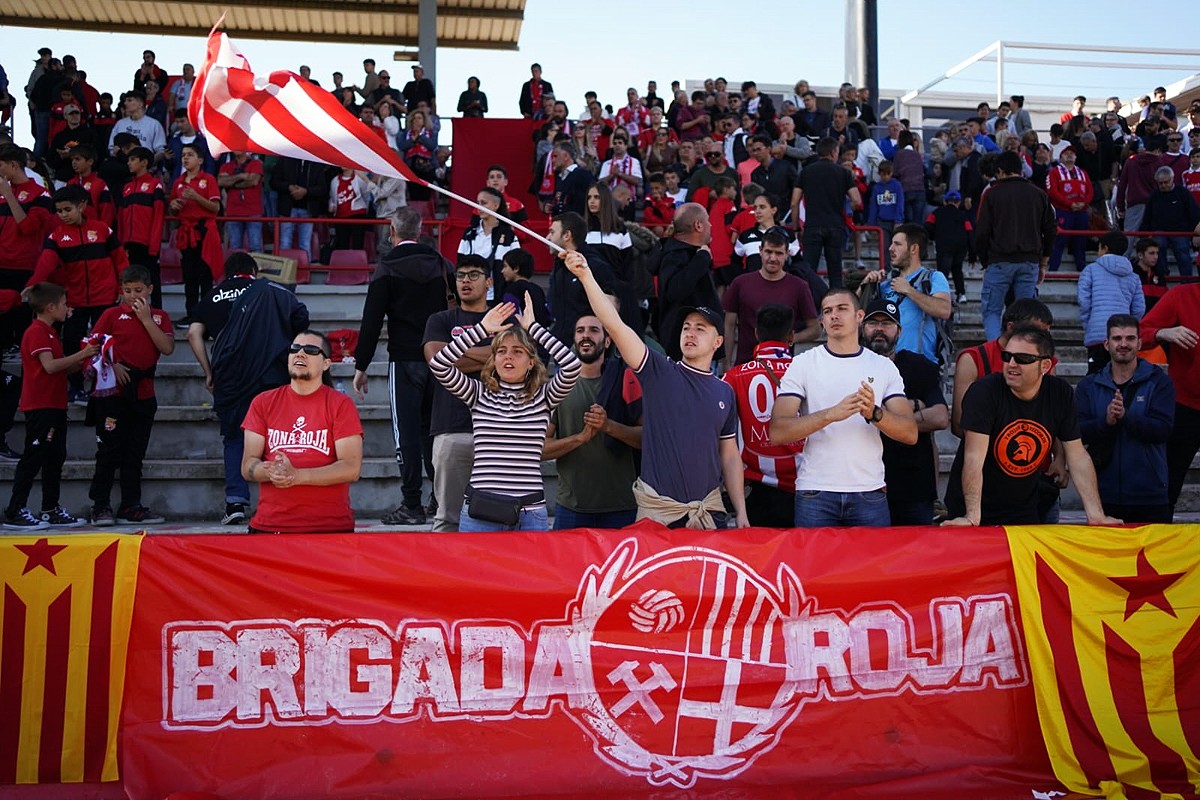 La Brigada Roja ha fet la seva presentació popular aquest diumenge en partit de Copa
